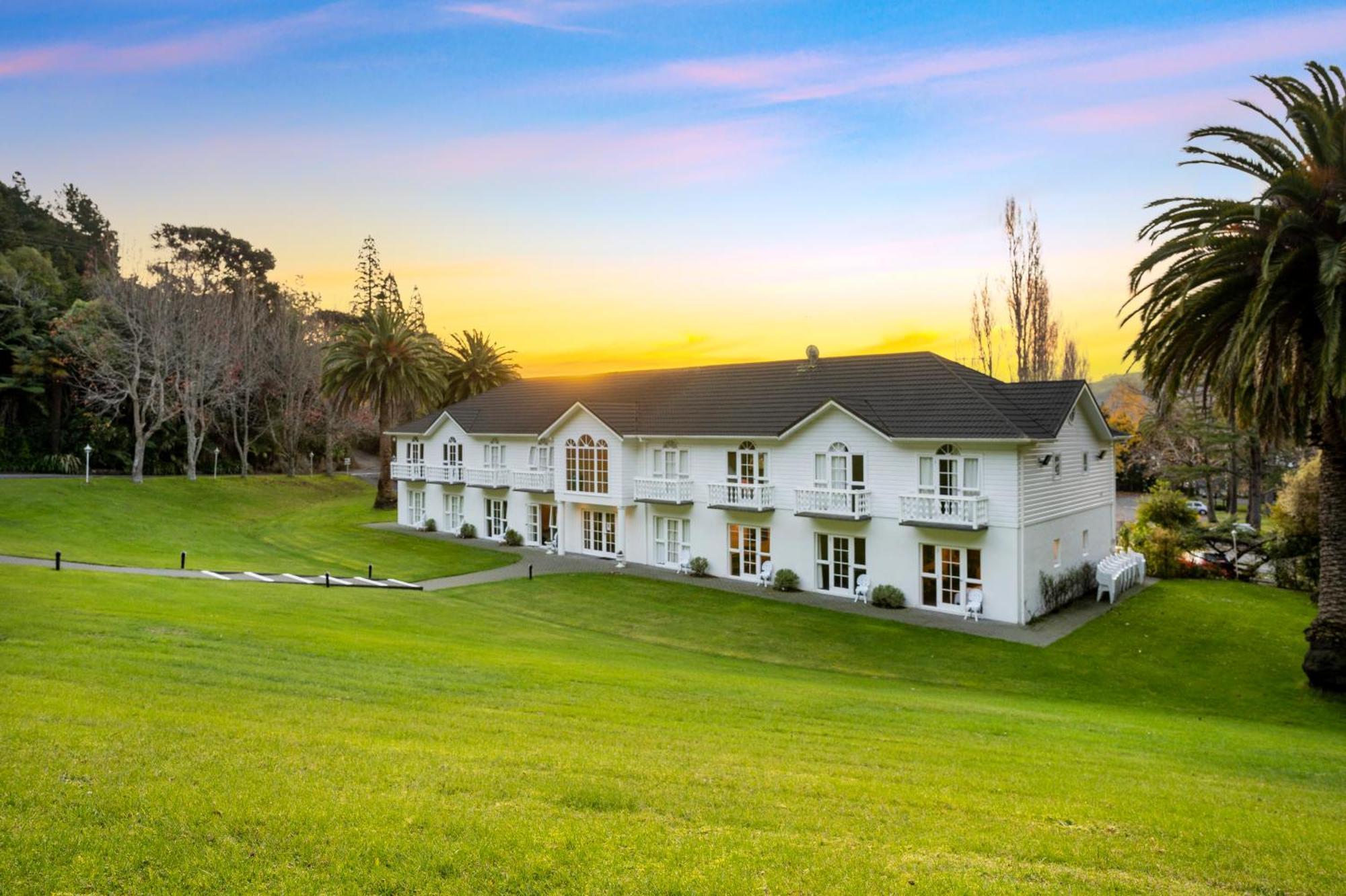 Wallaceville Motor Lodge Upper Hutt Exteriér fotografie